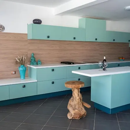 Perla Blanca Villa *